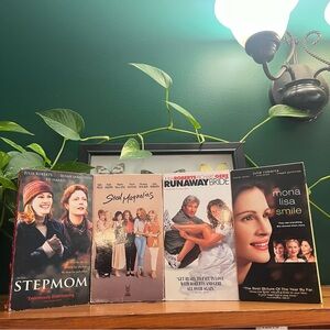 VHS Bundle Julia Roberts Romantic Comedy Movies